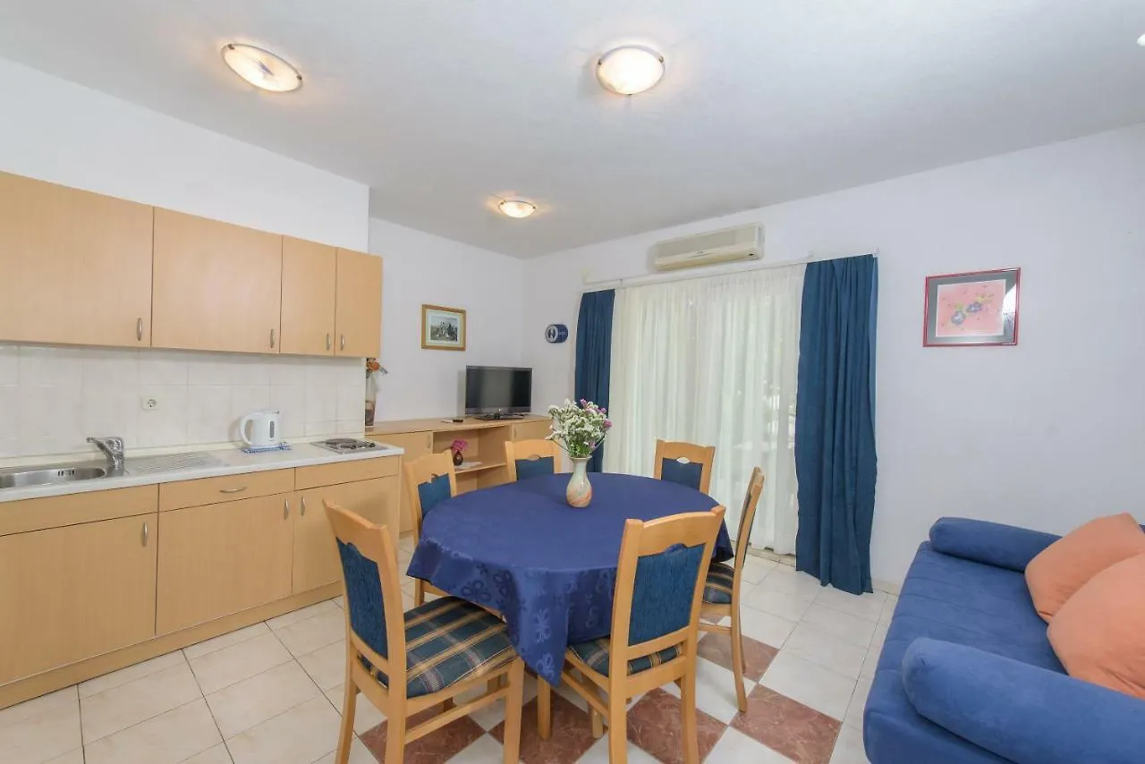 Apartmani Ivana Kastela Apartment