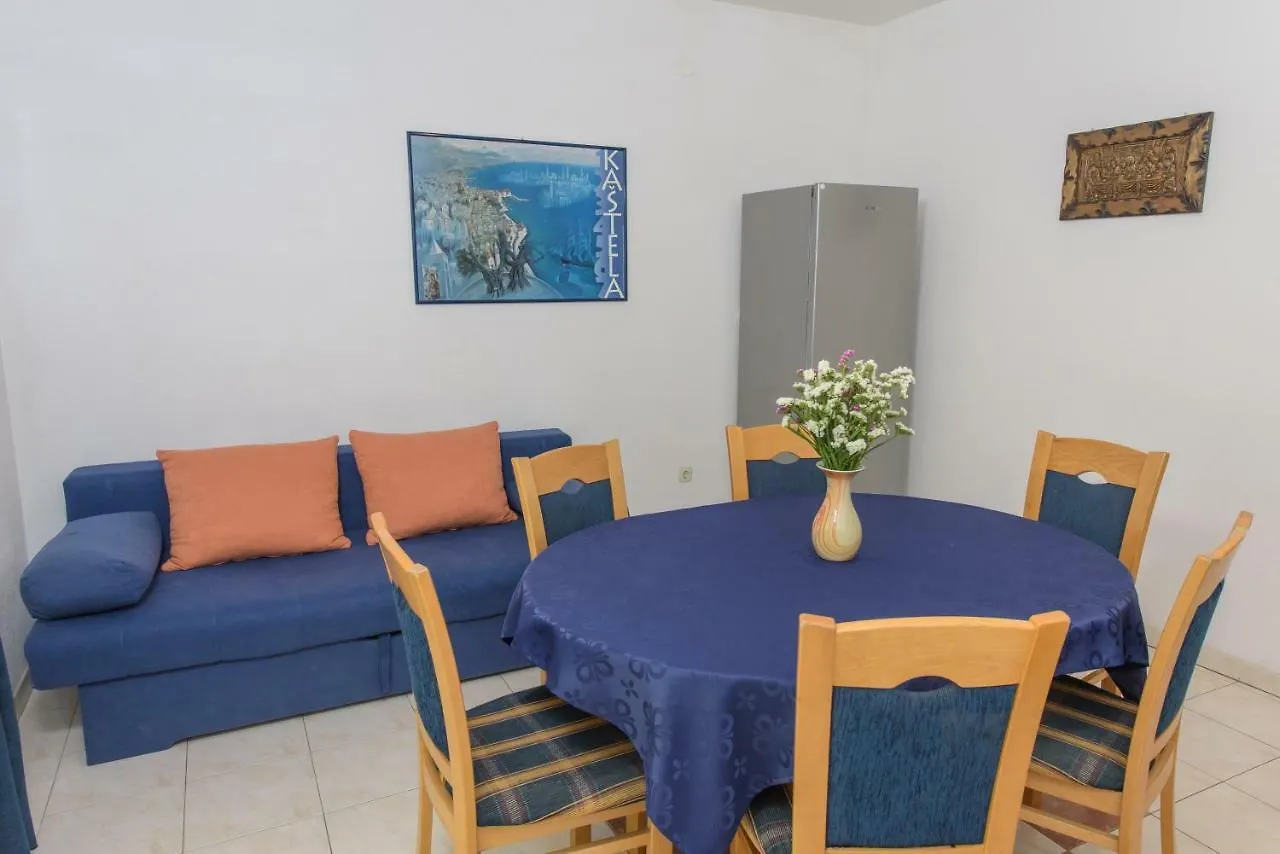 Apartment Apartmani Ivana Kastela Croatia